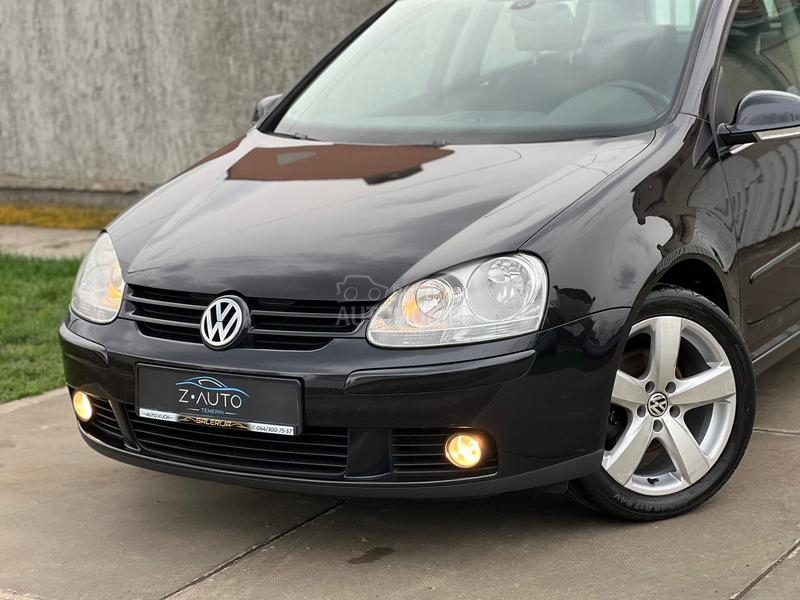 Volkswagen Golf 5 1.6b