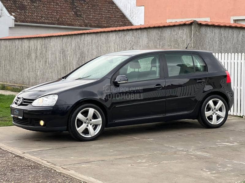 Volkswagen Golf 5 1.6b