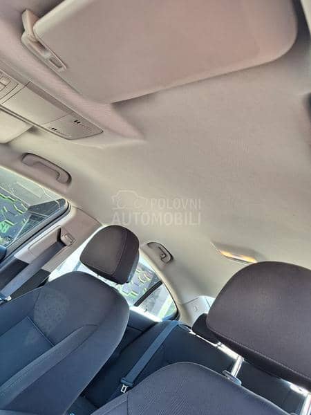 Opel Insignia 1.8 tng