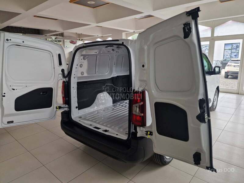 Fiat Doblo Cargo Maxi 3.9m3