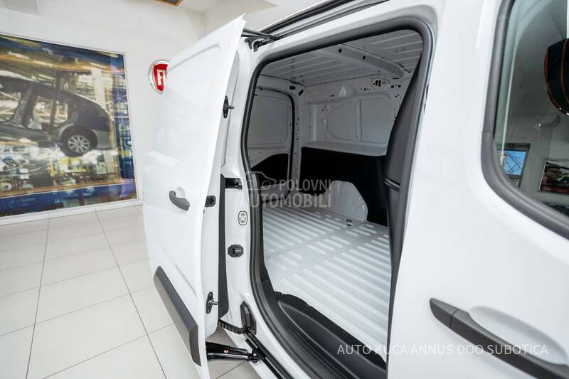 Fiat Doblo Cargo Maxi 3.9m3