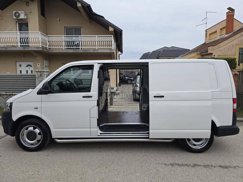 Volkswagen Transporter T5 2.0 tdi long dsg