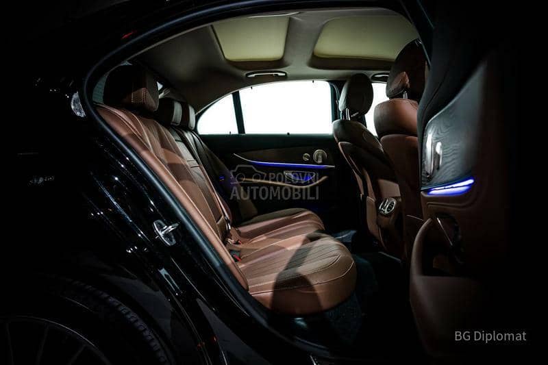 Mercedes Benz E 300 4 Matic