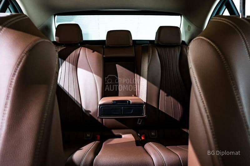 Mercedes Benz E 300 4 Matic