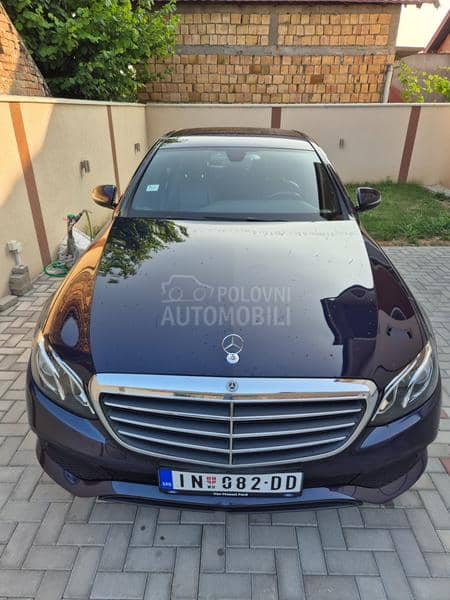 Mercedes Benz E 200 