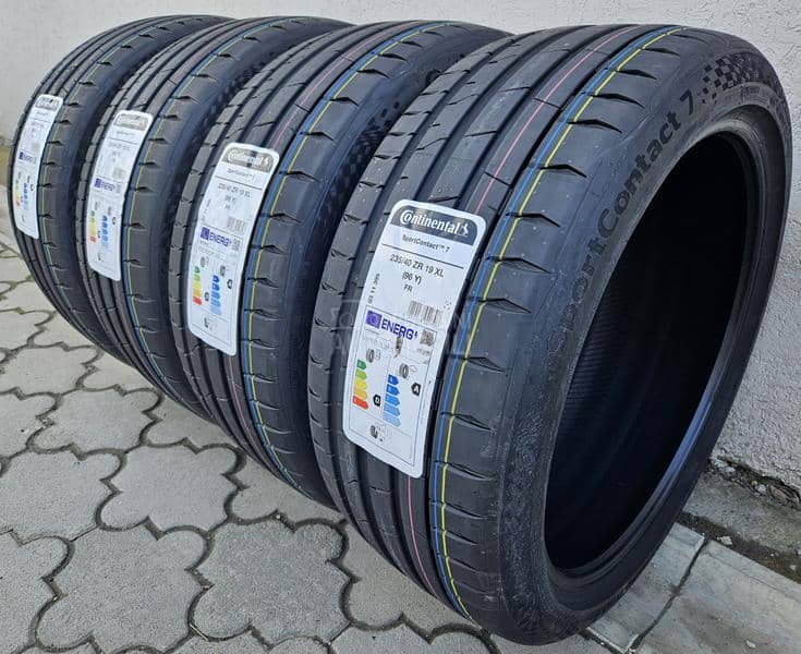 Continental 235/40 R19 Letnja