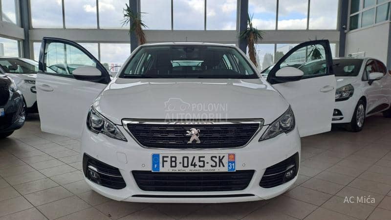 Peugeot 308 1.5 BLU NAV ALU LED
