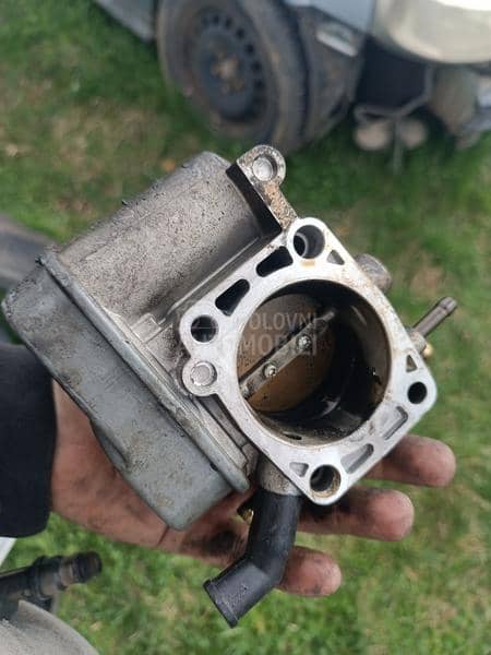 Klapna gasa za 1.6 16v