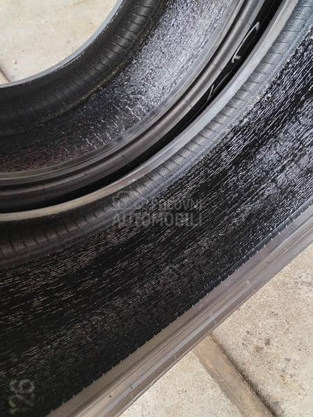 Pirelli 255/45 R19 Letnja