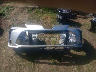 Branik za Toyota Corolla