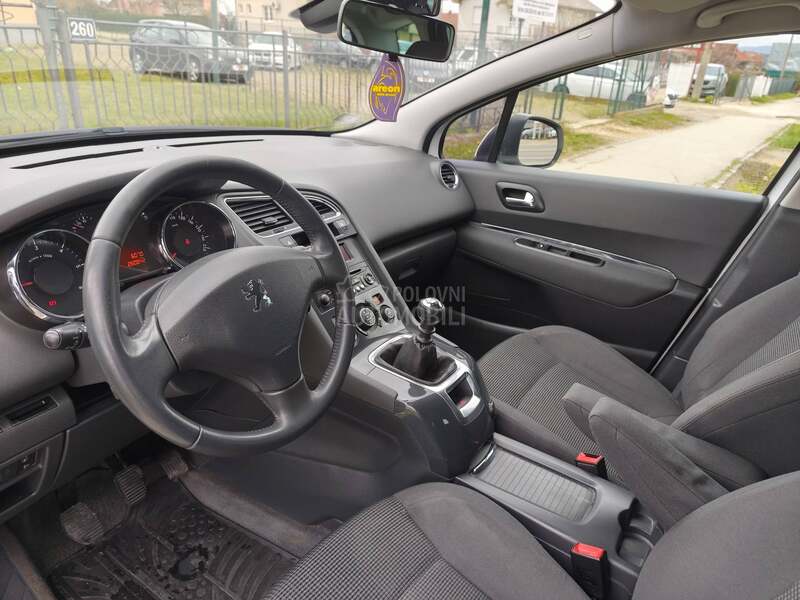 Peugeot 5008 1.6 HDI