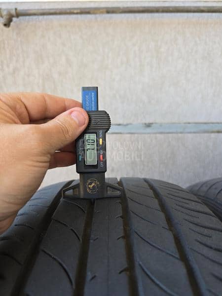 Dunlop 235/55 R20 Letnja