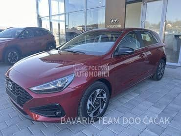 Hyundai i30 1.5 DPI PREMIUM