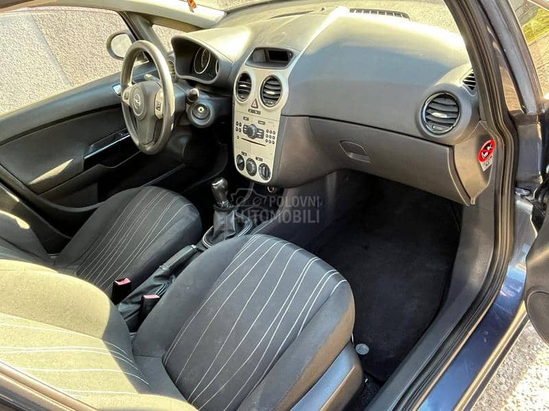 Opel Corsa D 