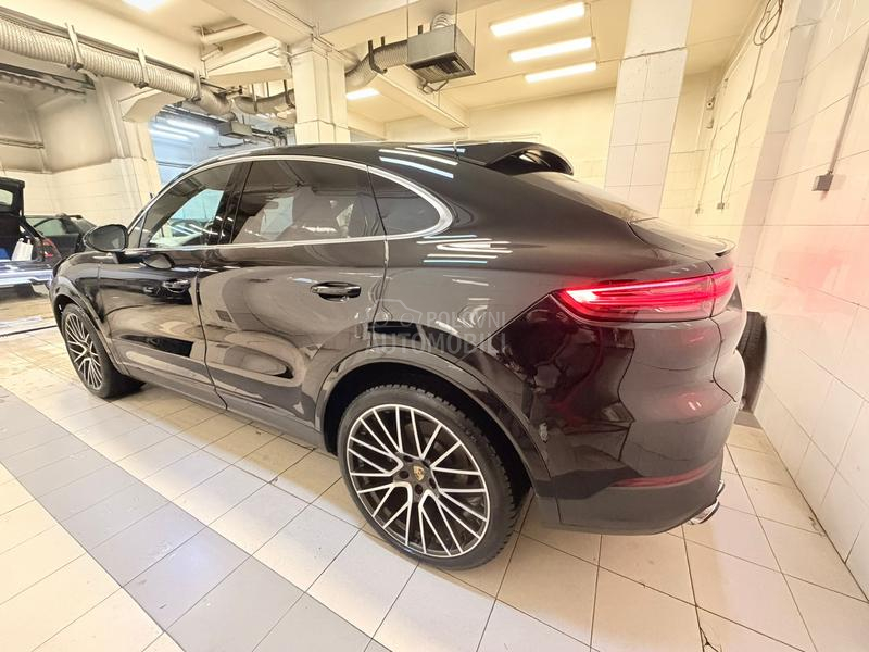 Porsche Cayenne COUPE sport chrono