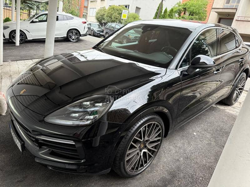 Porsche Cayenne COUPE sport chrono