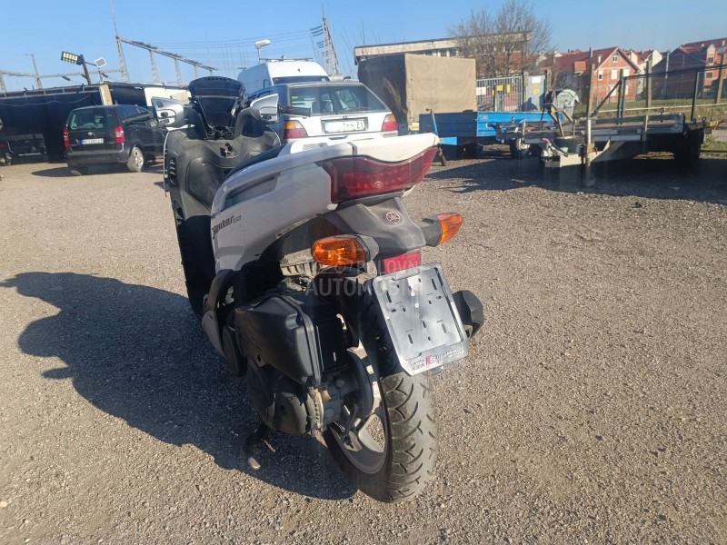 Yamaha xenter 125 delovi