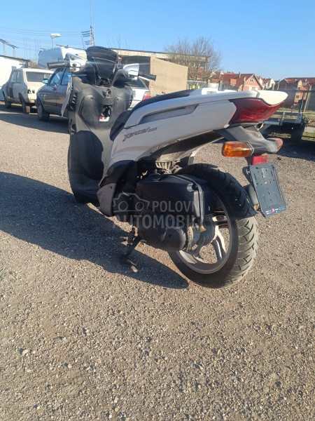 Yamaha xenter 125 delovi