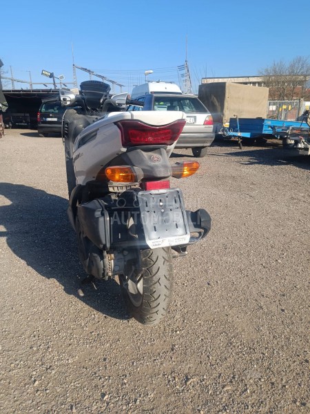 Yamaha xenter 125 delovi