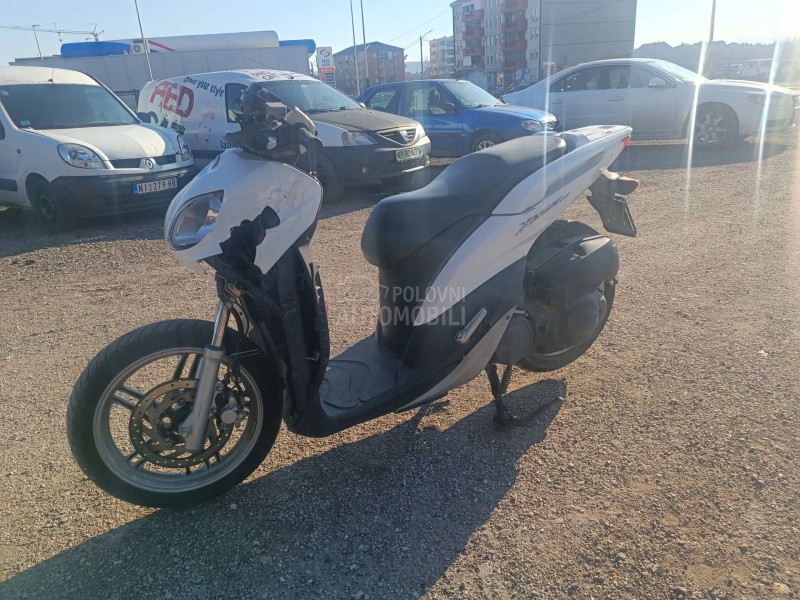 Yamaha xenter 125 delovi