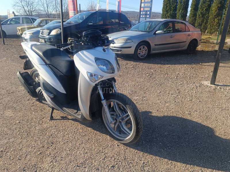 Yamaha xenter 125 delovi