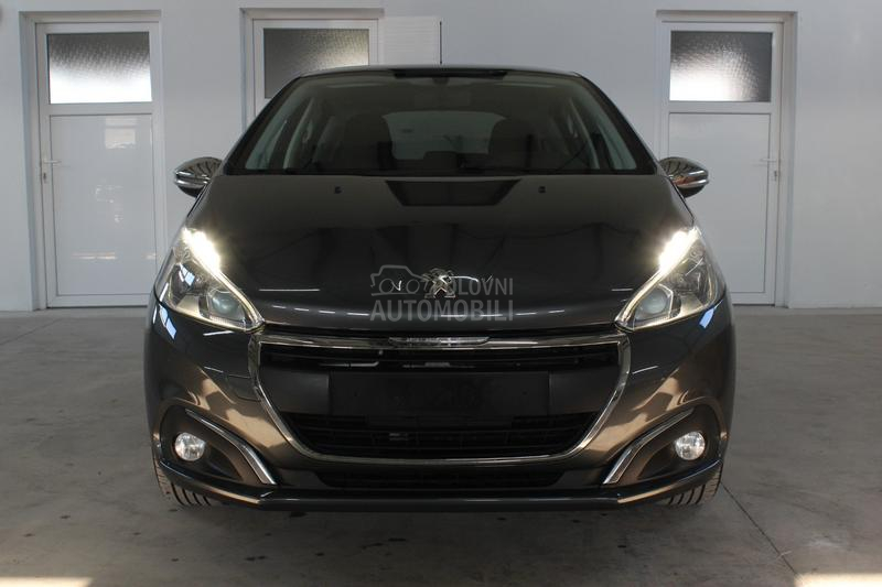 Peugeot 208 1.2 STYLE,  N O V