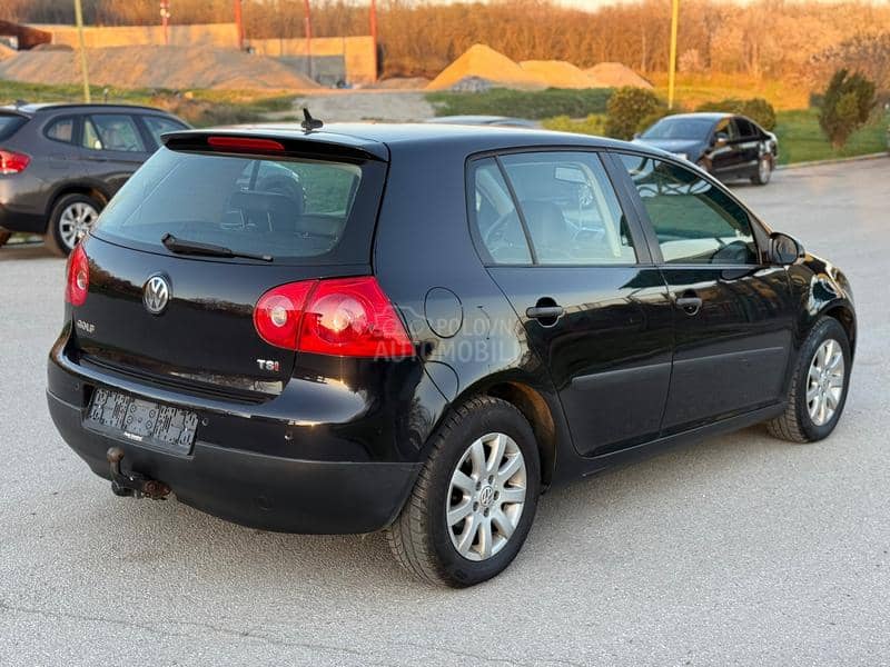 Volkswagen Golf 5 1.4tsi aut0matik