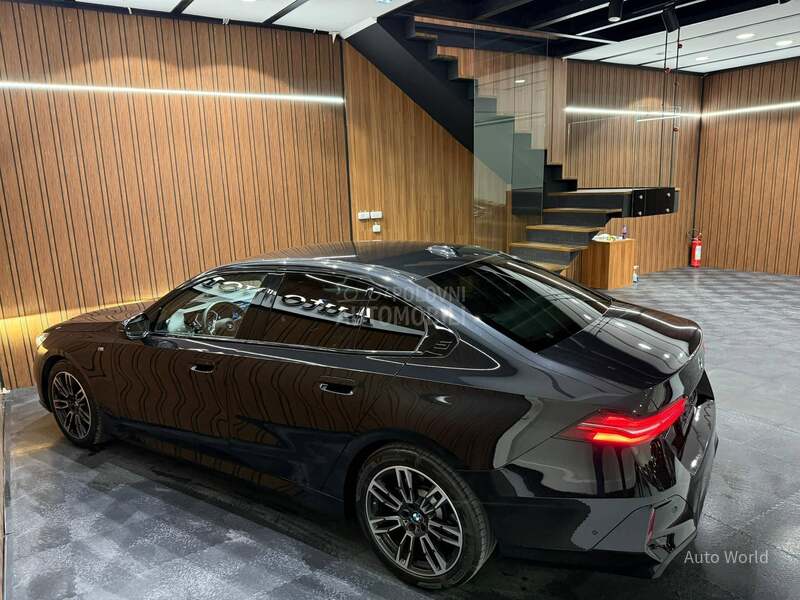 BMW 520 D M SPORT