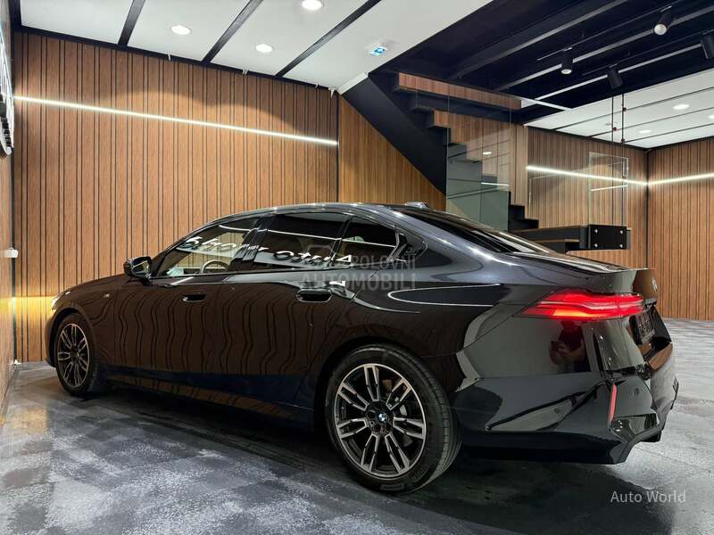 BMW 520 D M SPORT