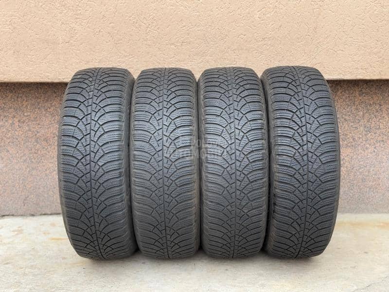 Goodyear 185/60 R15 Zimska