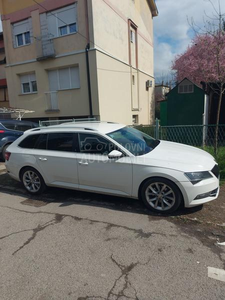 KARAVAN ZADNJI BRANIK