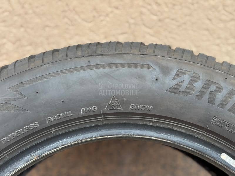 Bridgestone 205/60 R16 Zimska