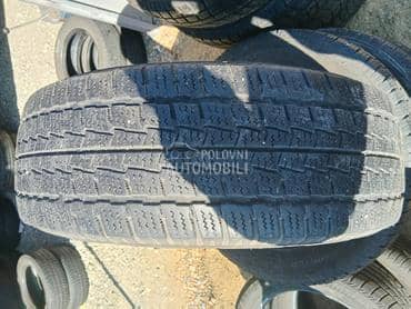Hankook 215/60 R17 Zimska
