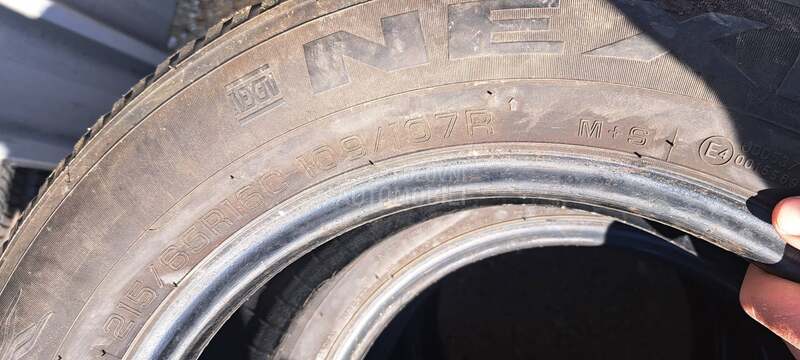 Nexen 215/65 R16 Zimska