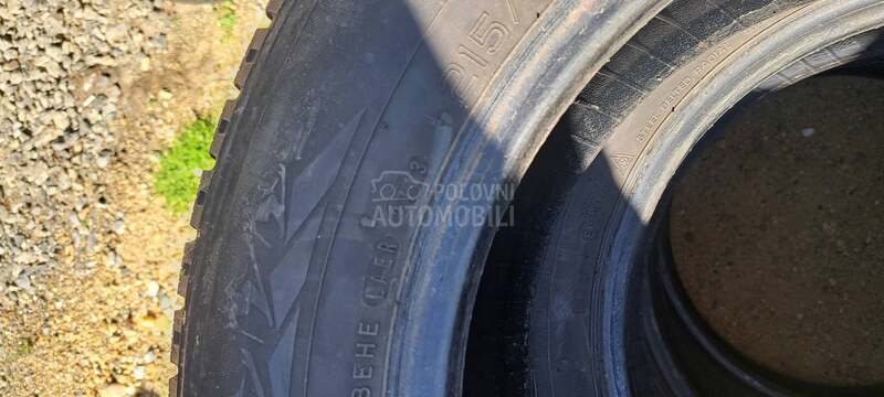 Nexen 215/65 R16 Zimska