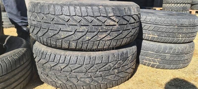 Tigar 215/65 R16 Zimska