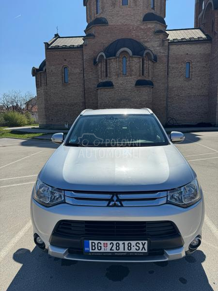 Mitsubishi Outlander 2.2 DID INTENSE 4WD