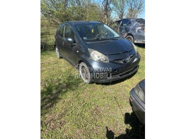 Tepih za Toyota Aygo od 2005. do 2014. god.