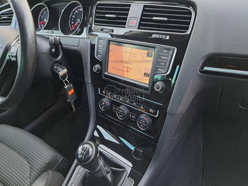 Volkswagen Golf 7 1.4b HIGH LINE