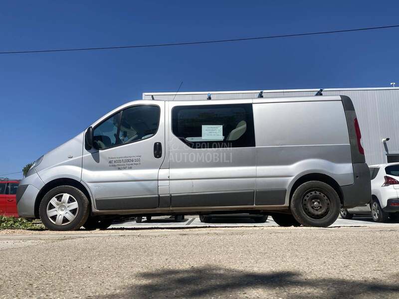 Renault Trafic Kombinovani 6 sedista