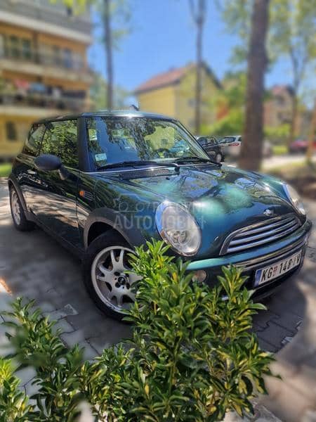 MINI One 
