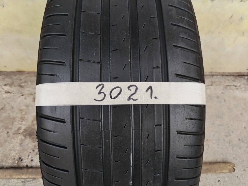 Pirelli 215/45 R18 Letnja