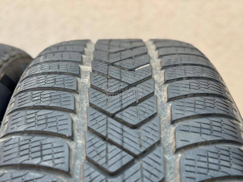 Pirelli 255/50 R19 Zimska