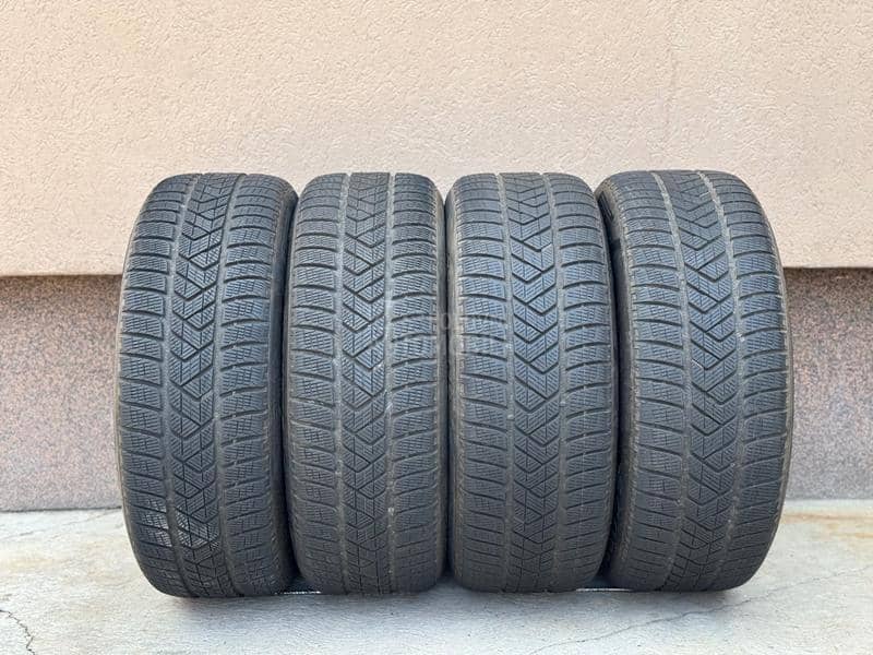 Pirelli 235/55 R19 Zimska