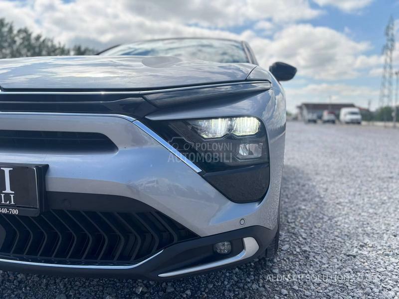 Citroen C5X Shine/180hp