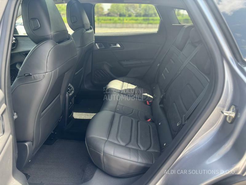 Citroen C5X Shine/180hp