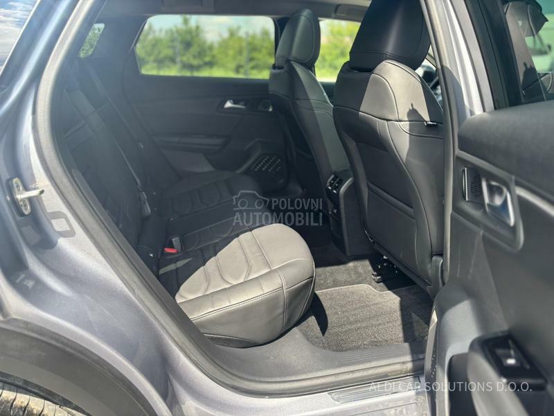 Citroen C5X Shine/180hp