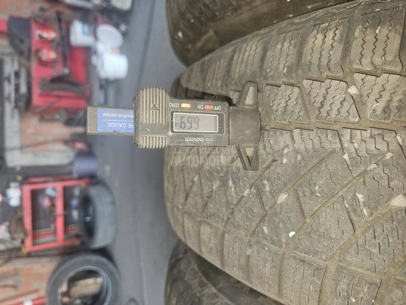 Continental 215/65 R16 Zimska