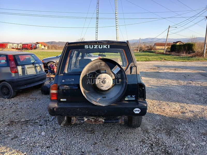 Suzuki Vitara -  kompletan auto u delovima