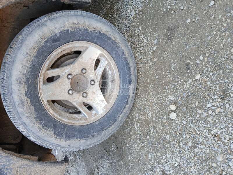 Suzuki Vitara -  kompletan auto u delovima